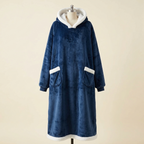 Cocon Polaire XXL – coloris Bleu marine, présenté sur mannequin couture