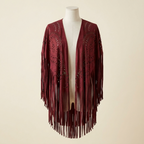 Poncho Bohème Effet Daim – coloris Bordeaux, présenté sur mannequin couture