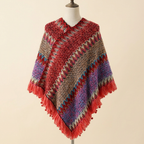 Poncho Yourte Douce – coloris Rouge, présenté sur mannequin couture